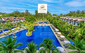 Sunwing Kamala Beach